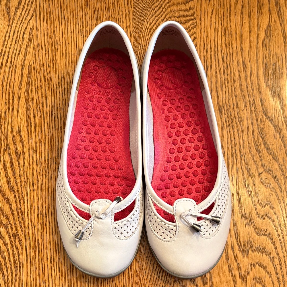 Privo Cream Ballet Flats with Red Insoles